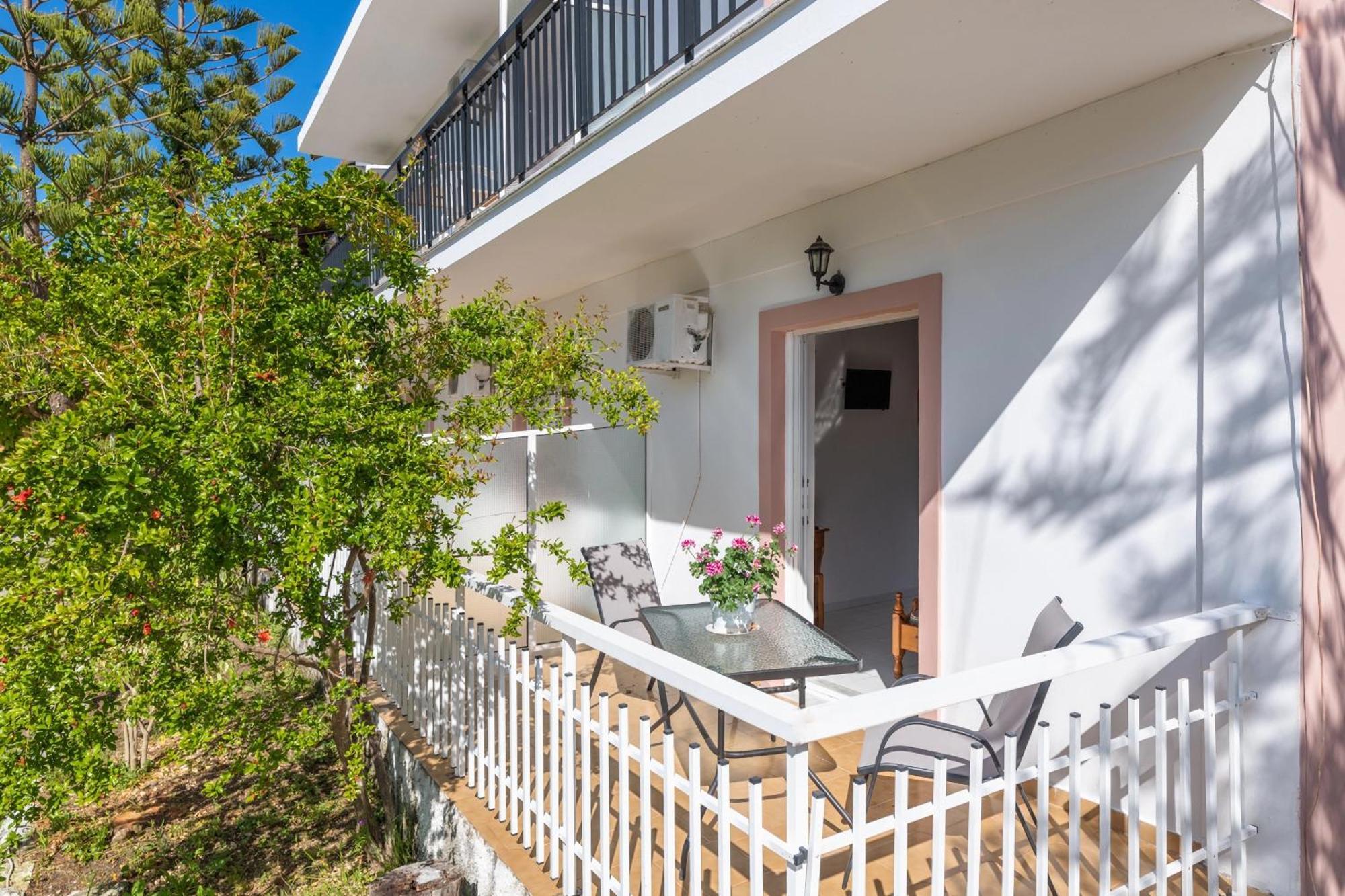 Anthi Studios & Apartments Alykes  Exterior photo